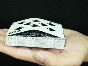 黑桃魔术副本攻略（解锁黑桃魔术副本的关键步骤与技巧）